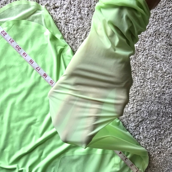 Athleta Green Speedwork Top Mesh Lightweight Airflow Neon Green - Picture 8 of 9